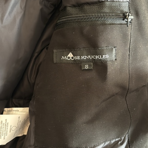 Moose Knuckles Debbie Bomber. Size Small. No hat. - Picture 4 of 15